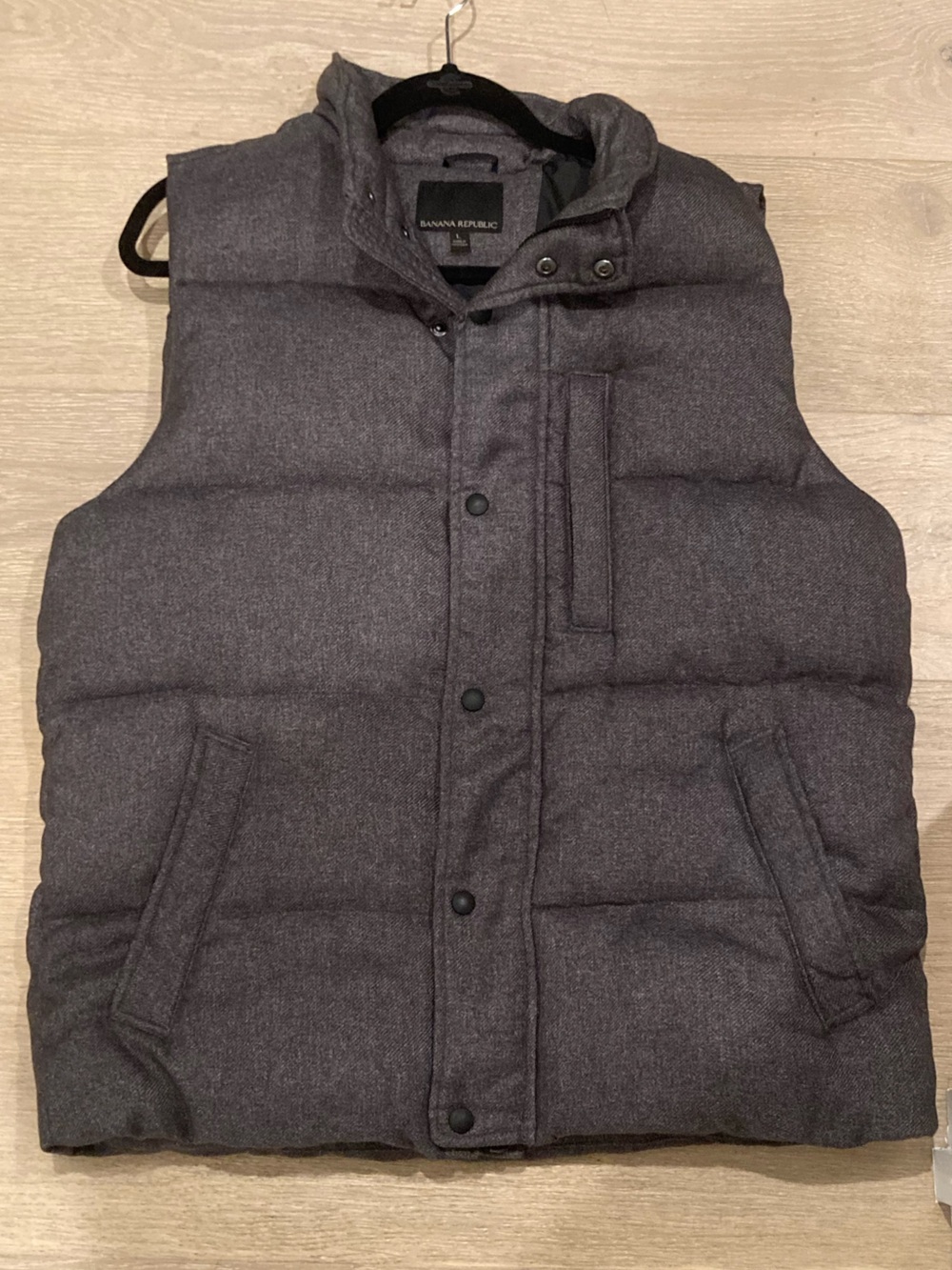 Banana Republic Men's Quilted Vest in Charcoal Gray